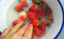 草莓怎么洗，清洗草莓的正确方法？（去蒂洗草莓的正确方法）