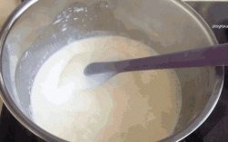 怎么自己把奶做成奶粉？（热牛奶制作方法）