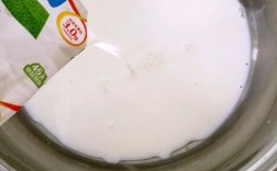 用牛奶做酸奶最简单的方法？（鲜牛奶做酸奶的方法）