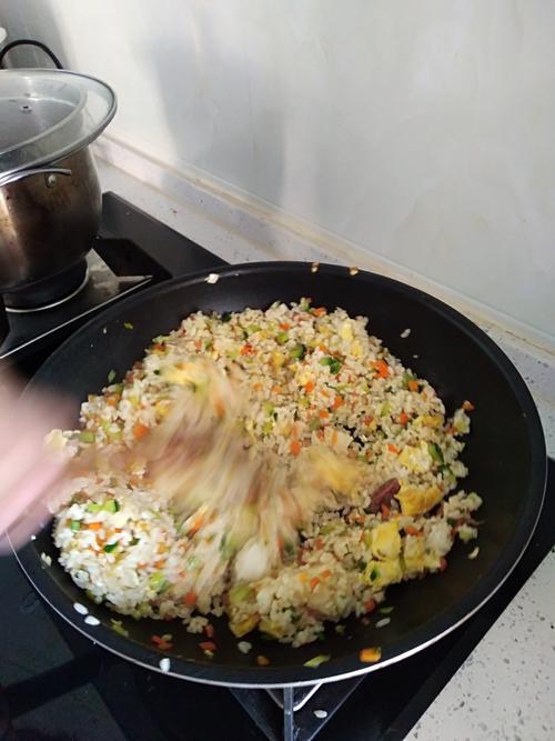 米饭配什么菜热量低？蛋炒饭可以放哪些蔬菜-图3