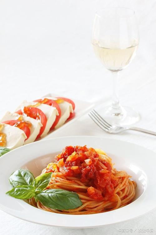 意大利面为什么不能加番茄酱？哪些人不能吃番茄酱-图1